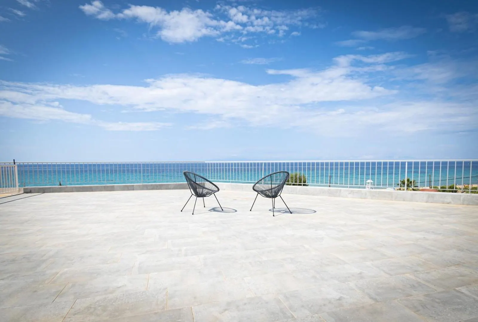 Althea Suites By Rentalspro Services - Nea Moudania Halkidiki 0*,  Greece