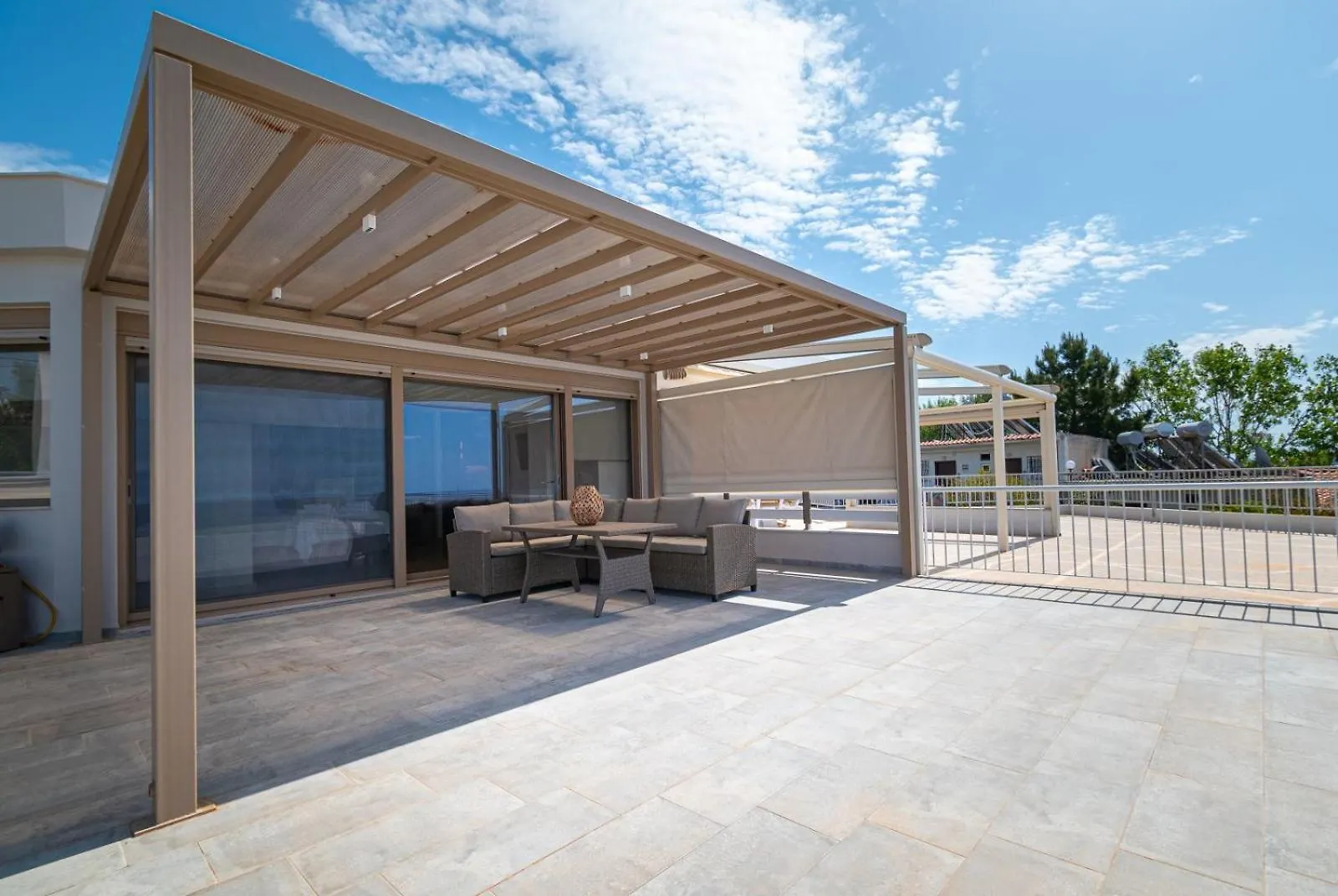 Apartment Althea Suites By Rentalspro Services - Nea Moudania Halkidiki Greece